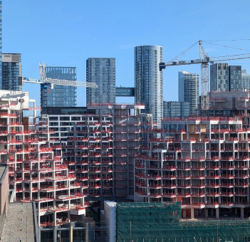 Mountainous Residential Development by Big Rises in Toronto